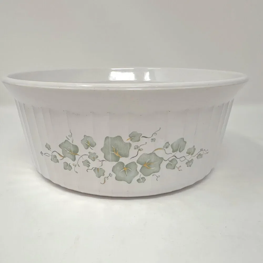 Vintage Corning Ware Callaway Ivy F-5-B 1.6 Liter Round Fluted Casserole Dish